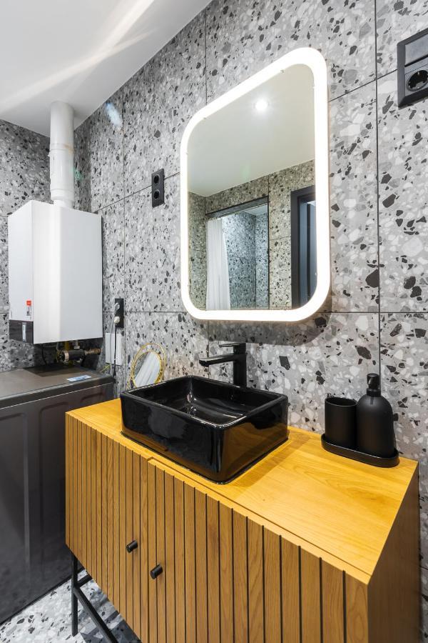 Luxury Peaceful Nest By The St Stephen's Basilica Apartment Budapest
