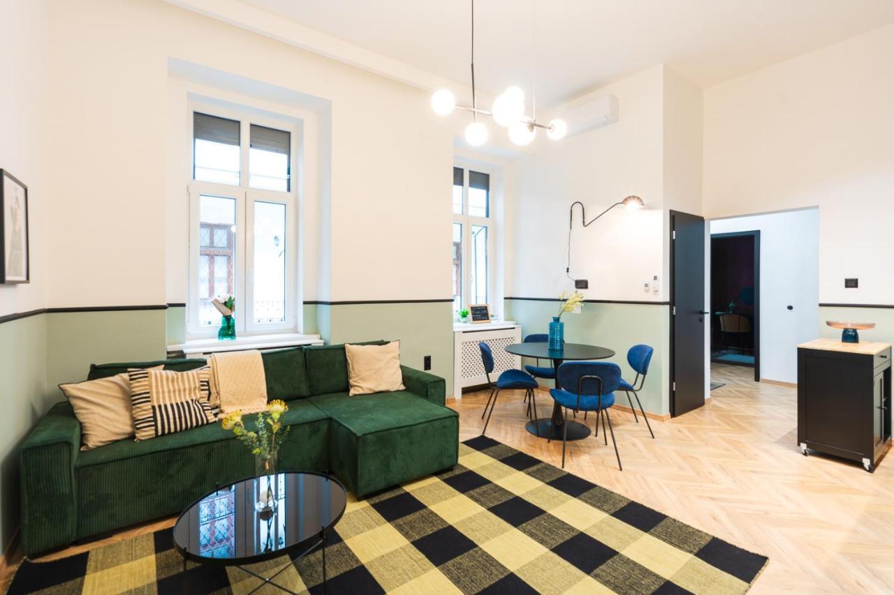 Apartment Luxury Peaceful Nest By The St Stephen's Basilica Budapest